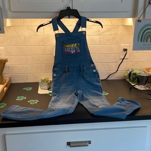 Levi's overalls girls size 8 EUC